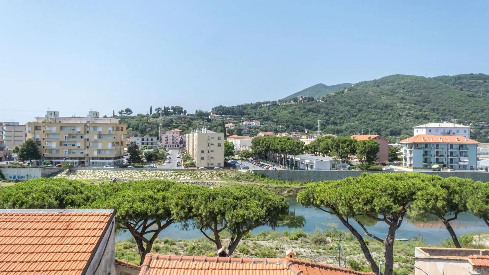 Palazzo Oddo Rental Rooms Albenga 0*,